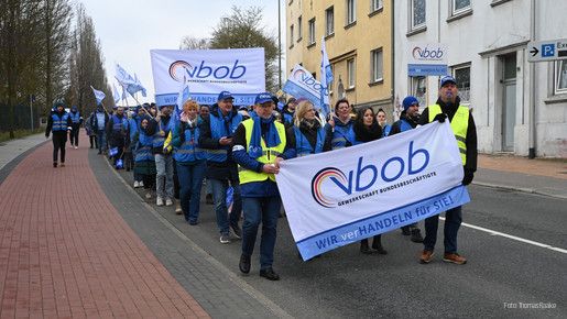 vbob Gewerkschaft Bundesbeschäftigte Einkommmensrunde 2025 Arbeitsniederlegung Kraftfahrt Bundesamt Flensburg