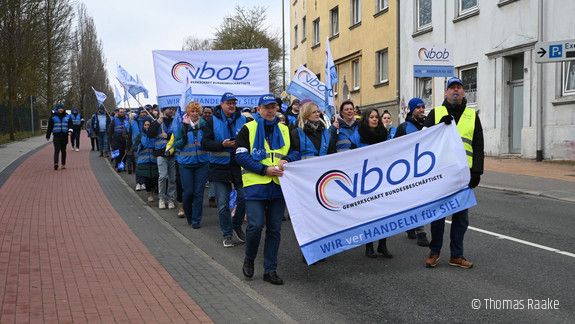vbob Gewerkschaft Bundesbeschäftigte Einkommmensrunde 2025 Arbeitsniederlegung Kraftfahrt Bundesamt Flensburg